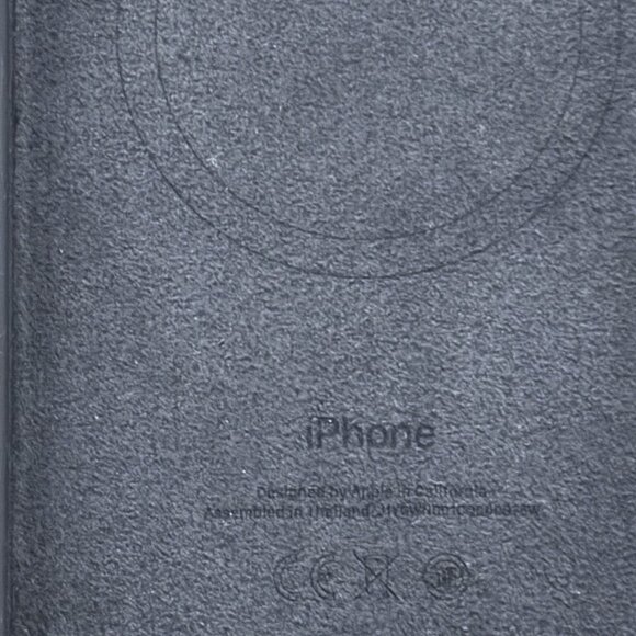 OEM Genuine Apple Silicone Case w/ MagSafe for iPhone 15 Pro Max - Black - Picture 10 of 14